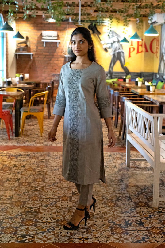 Ash Glamour Crochet Detail Kurta Pant Co-ord Set